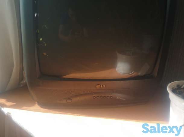 Продам телевизор LG старенький в рабочем состоянии, фотография 1