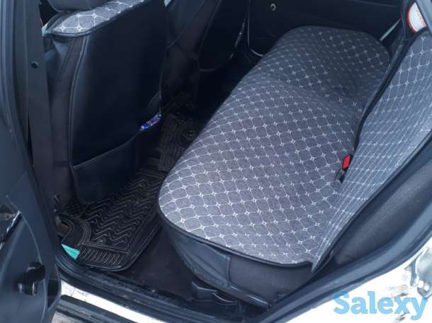 Продаю машину за в хорошим состояния звонить реальным покупателем не беспокоить просто так обмен не подлежит, фотография 1