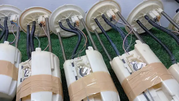 Бензостанция Toyota TundraSequoia, фотография 1