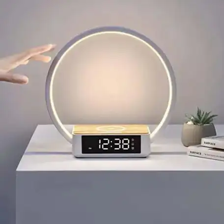 Светильник-ночник с беспроводной зарядкой, фотография 6