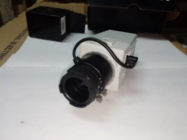 Уличная  камера видеонаблюдения  VC-202М VISTA Варифокальный объектив с автоматической диафрагмой.    Объектив VDD35, фотография 2