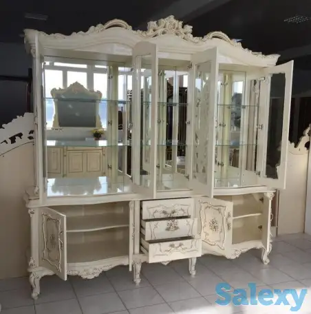 Гостиная витрина Шанель. Производство Россия, фотография 2