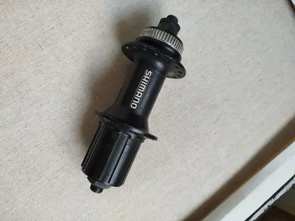 Задняя втулка Shimano FH-RM35 Altus, фотография 10