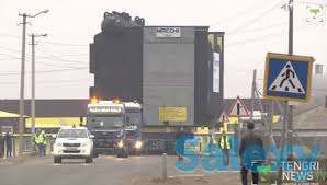 Аренда мобильных и гусеничных кранов с грузоподъемностьютонн, фотография 3