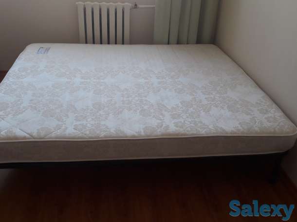 продам кровать с матрасом, фотография 2