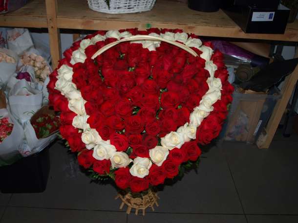 Доставка цветов в Алматы, фотография 1