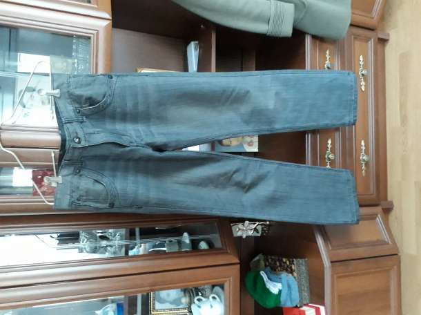 Мужские джинсы, фотография 1