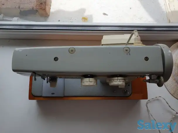 Швейная машинка 