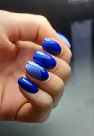 Маникюр, плетение волос, прически, фотография 17