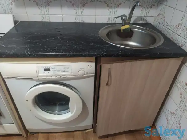 Продам столешницу с мойкой, фотография 1