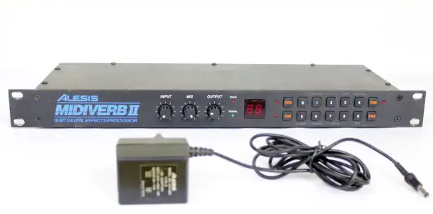 Легендарный Alesis Midiverb II с блоком питания в хорошем состоянии, фотография 1