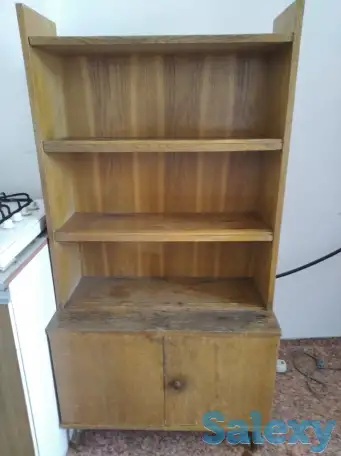 Книжный шкаф, фотография 1