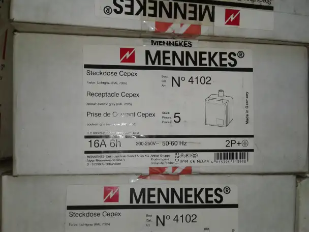 продам Розетка  силовая 2PE  V220В. I ток 16А   Mennekes  Германия наружняя, внутренняя, фотография 6