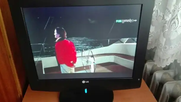 Телевизор LG 20LC1R с ЖК-дисплеем, фотография 1