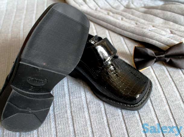 Лакированные плотные туфли под кожу рептилии. (размер 21), фотография 3