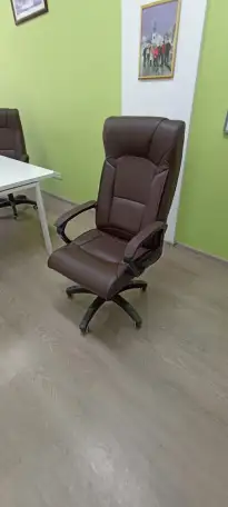 СРОЧНО Продается БУ офисная мебель Стол и 4 Кресла, фотография 2