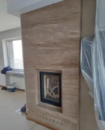 Изготовление топка камина и облицовка, дизайн, монтаж из мрамора, гранита, травертина и оникса. 20 лет опыта., фотография 1