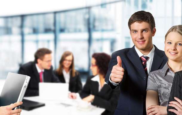 Молоддые специалисты в офис, фотография 1