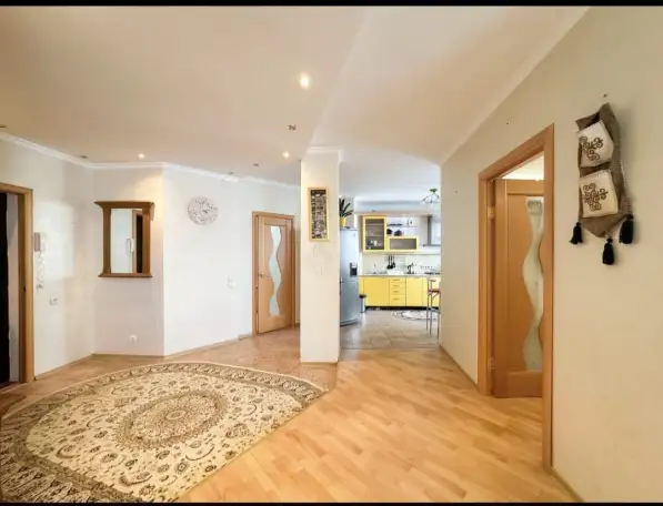 Светлая 2-комнатная квартира, ул Исатай Тайманова 58, фотография 9