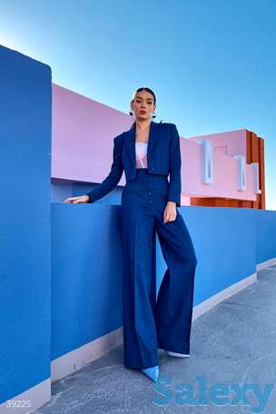 Широкие джинсы с высокой талией, фотография 1