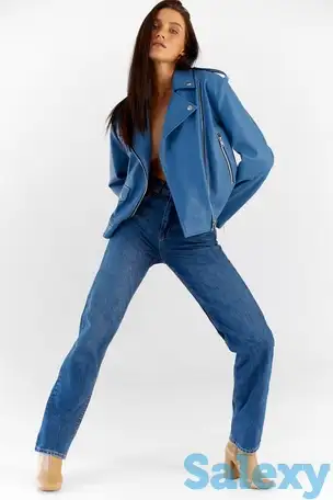 Прямые темно-синие джинсы, фотография 1