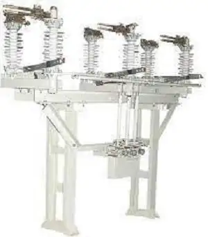 Разъединитель трехполюсной Ргпз Сэщ-2-ii-351000 Ухл1 на раме, с приводом Пд-сэщ-20-90, фотография 1