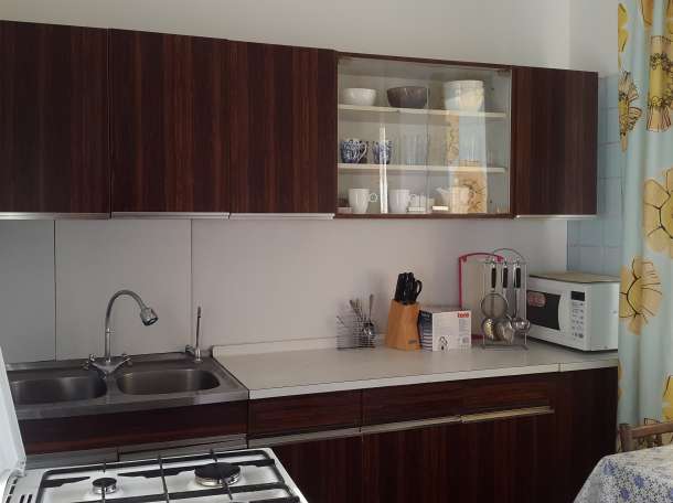 Сдам 4-х комнатную квартиру в Медеуском районе, Тулебаева 162 — Джамбула, фотография 1