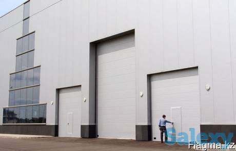 Промышленные секционные ворота DoorHan 3000 х 2500, фотография 1