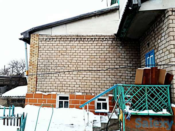 Дом на разбор.Жилая площадь 300 м.кв . Под домом находится подвал, той же площади ,что и дом. Плиты ,блоки,балки, стропи, фотография 3