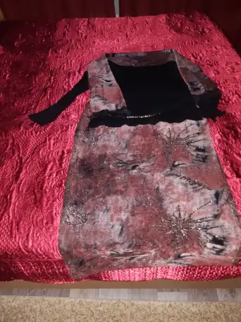 Платье костюмы недорого в хорошем состоянии, фотография 1