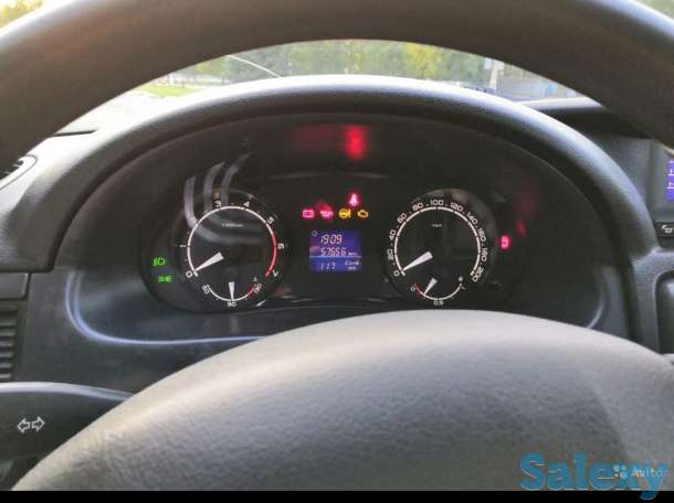 Авто Лада Приора, фотография 3