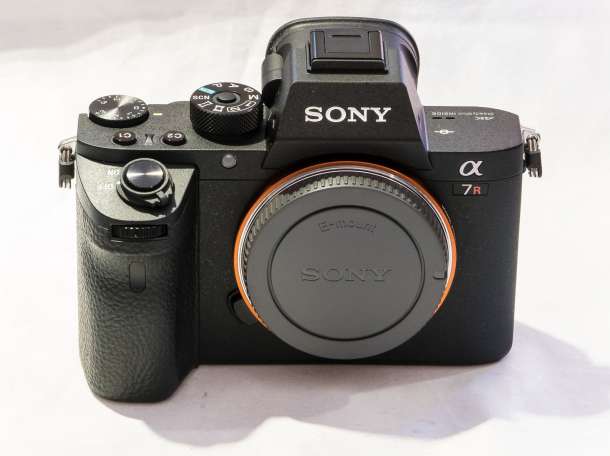 Sony Alpha a7R II беззеркальных цифровых фотокамер (только корпус), фотография 1