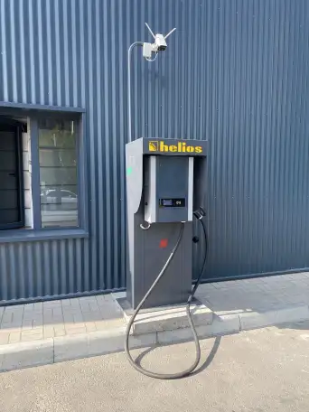 СКОРОСТНАЯ КОММЕРЧЕСКАЯ зарядная станция для БИЗНЕСА, с платёжной системой QR, на год и с разъёмом GBt, фотография 4