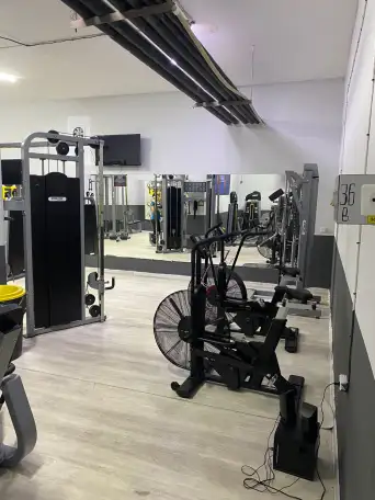 Продам действующий бизнес, тренажерныйспортивный зал общей площадью более 600 кв.м., фотография 9