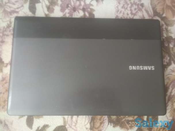 Продам ноутбук в нерабочем состоянии Самсунг, фотография 3