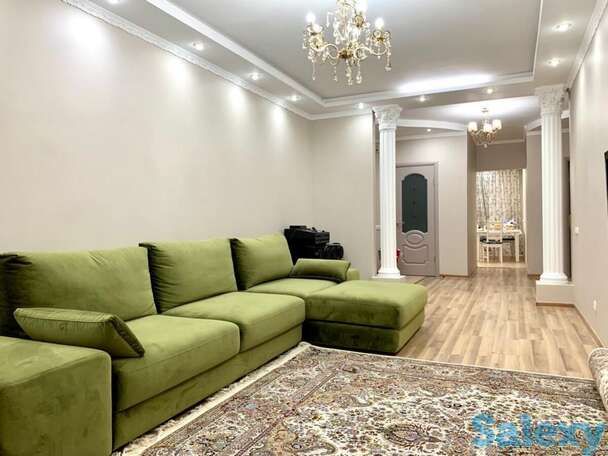 Продам квартиру, Тауелсиздик, 34/1, фотография 1