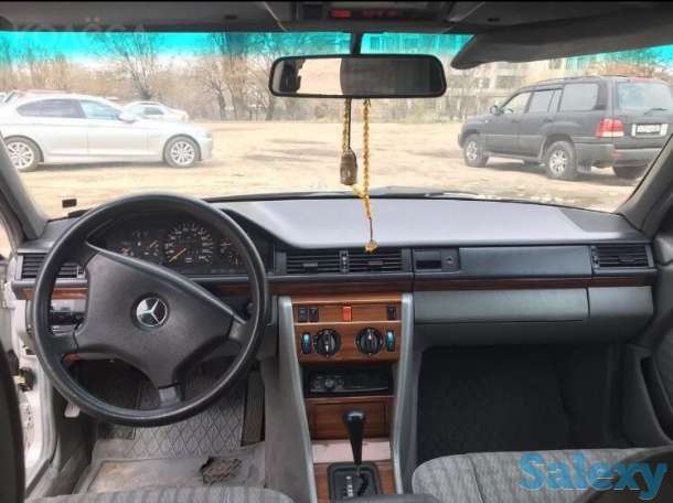 Mercedes-Benz E260, фотография 5