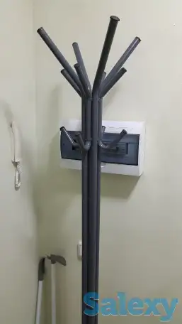 продам вешалку металл. в прихожую новая, фотография 1