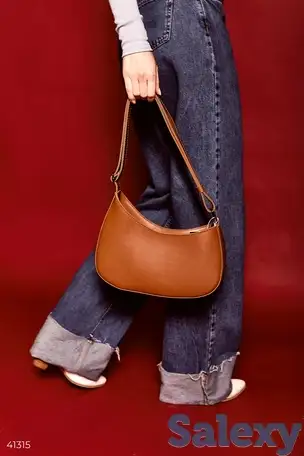 Коричневая сумка-багет из эко-кожи, фотография 1