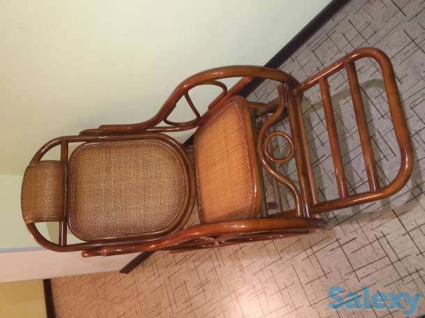 Ротанговое кресло-качалка, фотография 3
