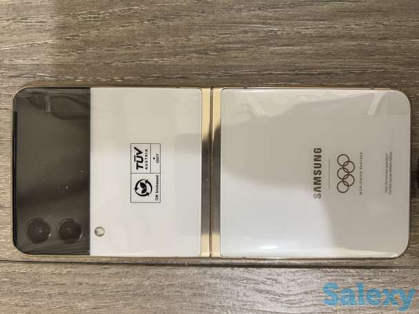 Samsung galaxy Z Flip 3 5G, фотография 4