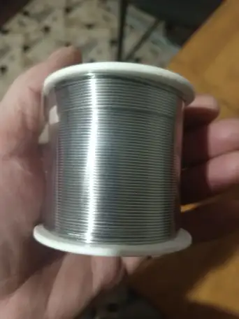 Продам олово для припоя катушка 800гр. 1мм в наличии 8 шт цена 26000тг, фотография 3