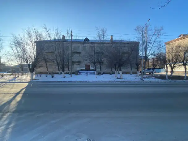 Продам отдельно стоящее 3х этажное здание общей площадью 1405 кв. м, фотография 4