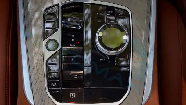 BMW X5 xDrive40i, фотография 6