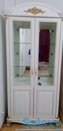 Продается сервант в хорошем состоянии, фотография 1