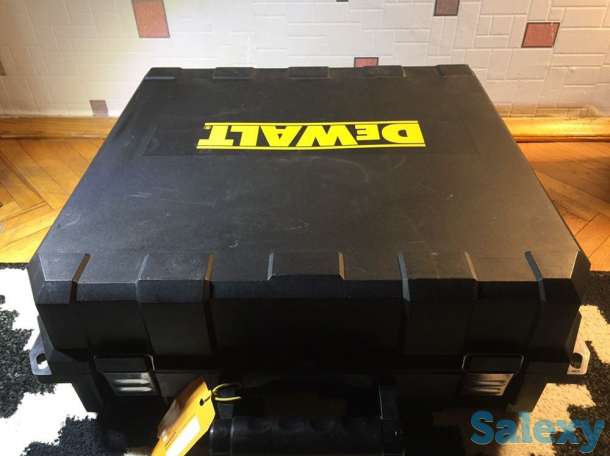 Гвоздезабиватель пистолет аккумуляторный DeWalt DCN890P2, фотография 1