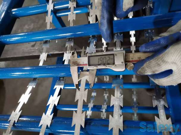 Автоматическая линия для производства егозы  I.Состав линии Разматыватель рулонированного металла 1шт. Пресс на 40 тонн, фотография 1