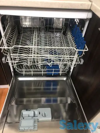 Посудомоечная полноразмерная (широкая )машина, фотография 1