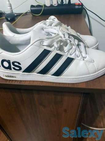 Обувь мокасины и кроссовки, фотография 1