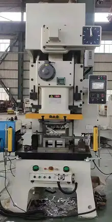 Пневматический пресс на 125тонн с ЧПУ, Модель JBC125, фотография 3